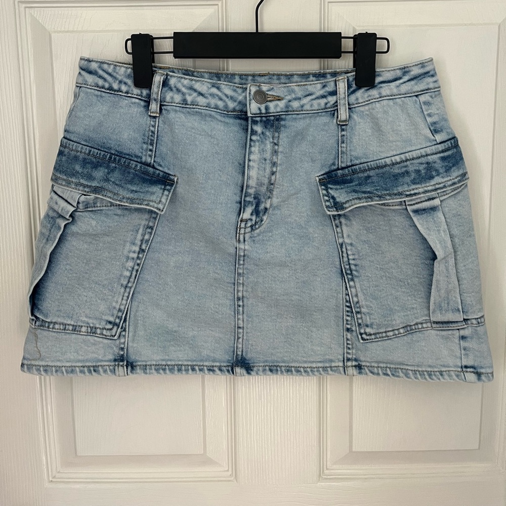 GB Gianna Bini Denim Cargo Mini Skirt - Size Large